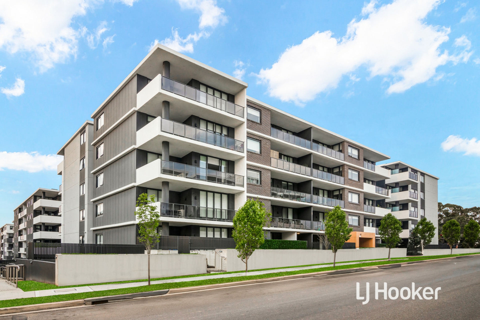 325/45 Manchester Drive — photo from LJ Hooker Schofields | Riverstone