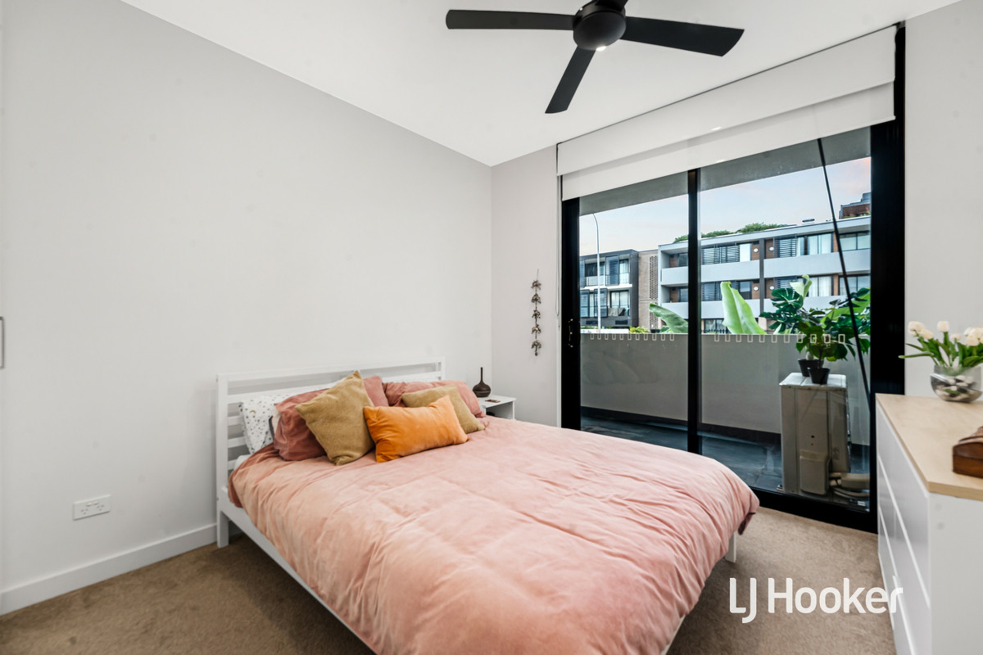 228/180 Hezlett Road — photo 5 of 16