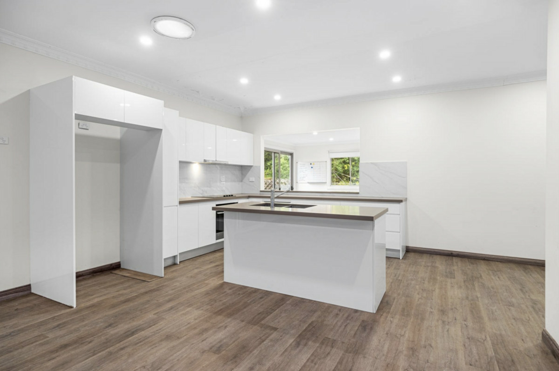 70 Norwood Road — photo 3 of 12