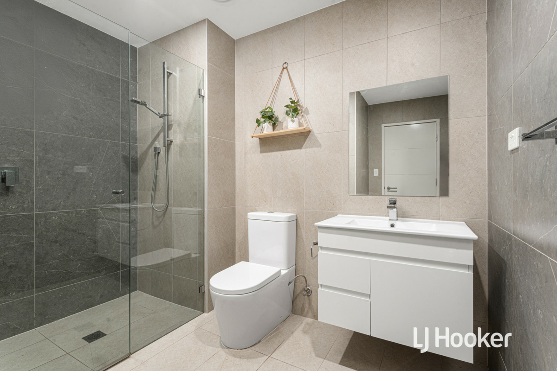 G05/71 Grima Street — photo 11 of 18