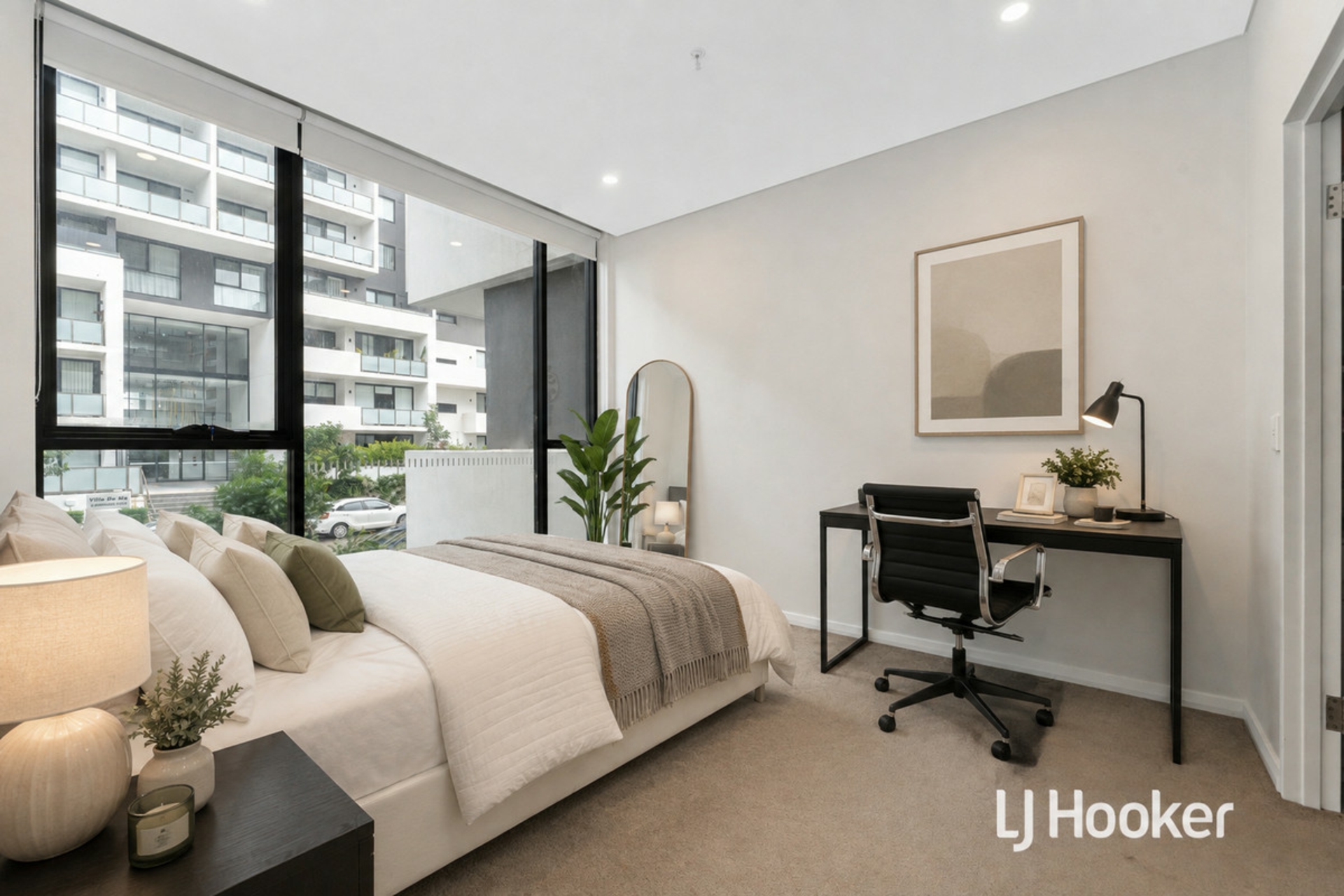 201/3 Herman Crescent — photo 6 of 8