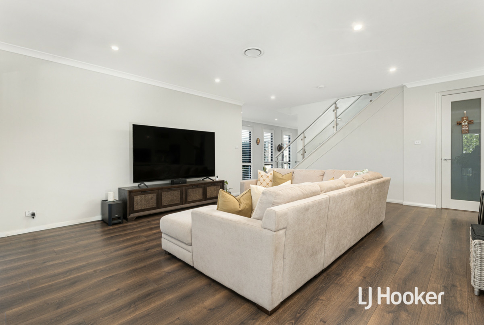 5 Agland Avenue — photo 6 of 18