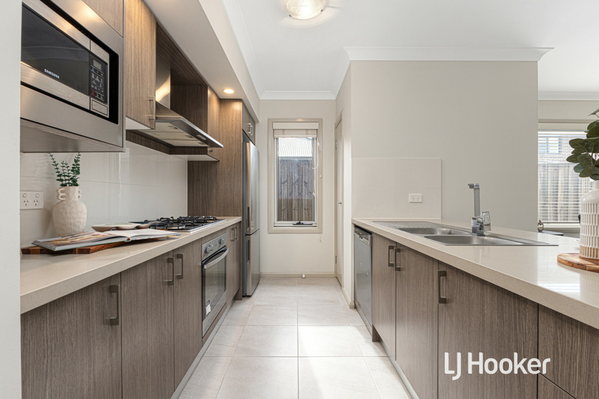 38 Andrew Street (Grantham Farm) — photo 3 of 15