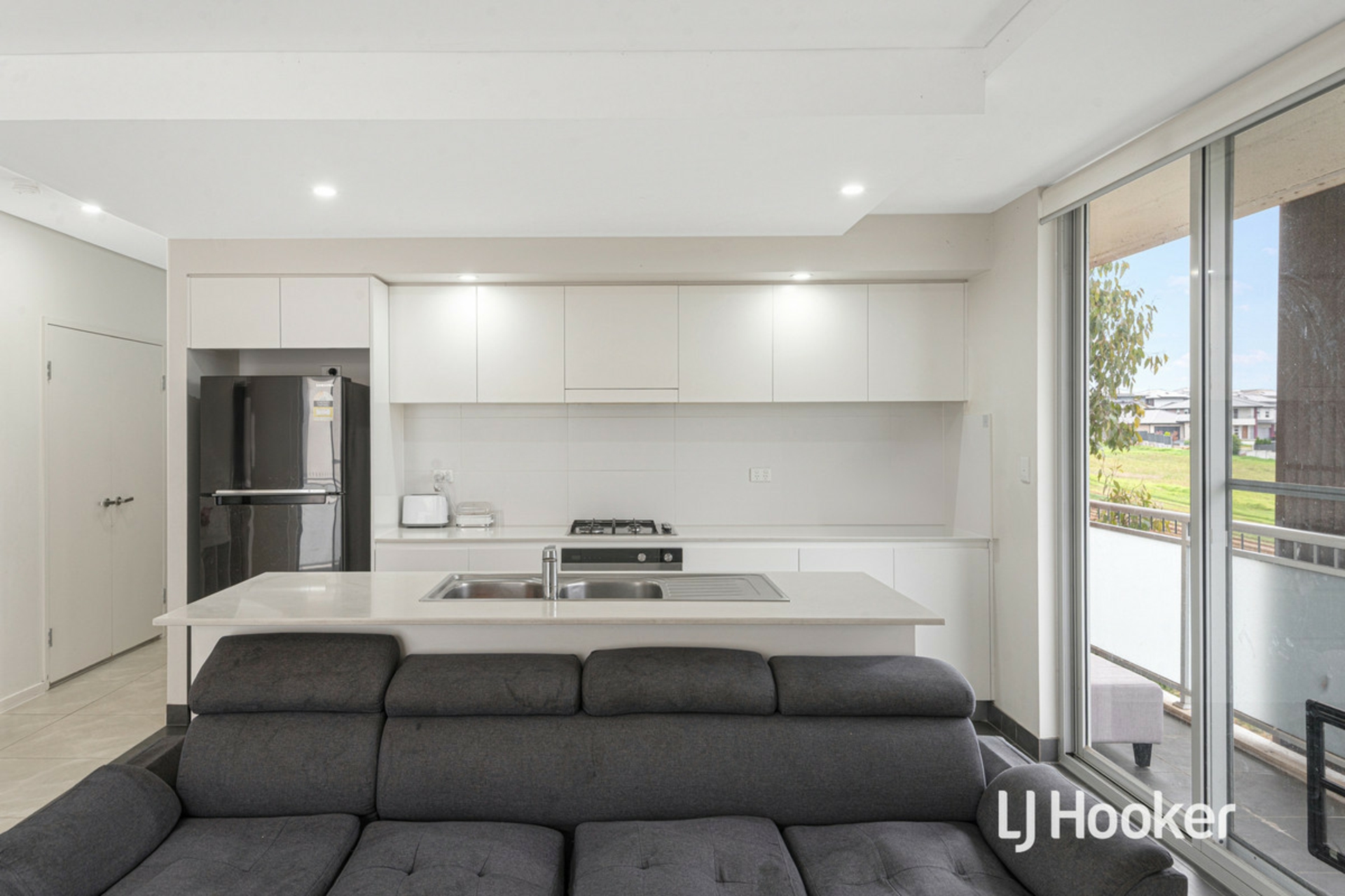 208/27 Rebecca Street (Tallawong) — photo 2 of 8