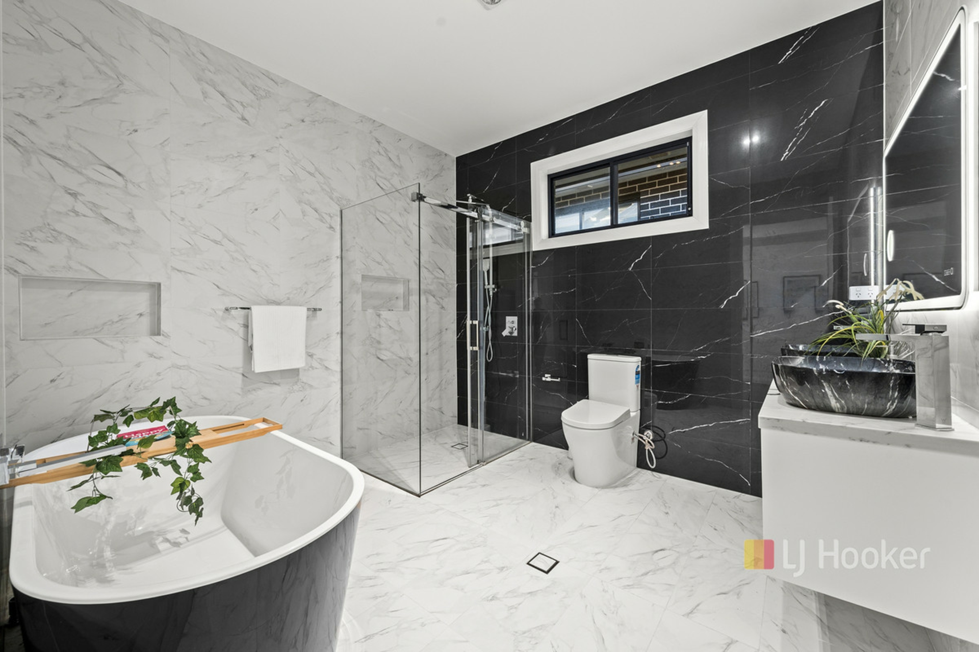 107 McCulloch Street — photo 15 of 22