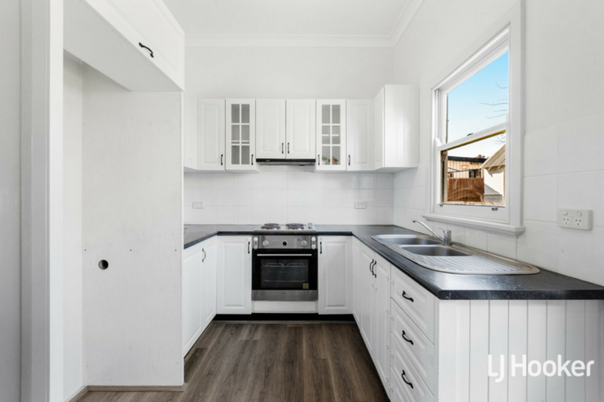 14 & 14A Railway Terrace — photo 3 of 16