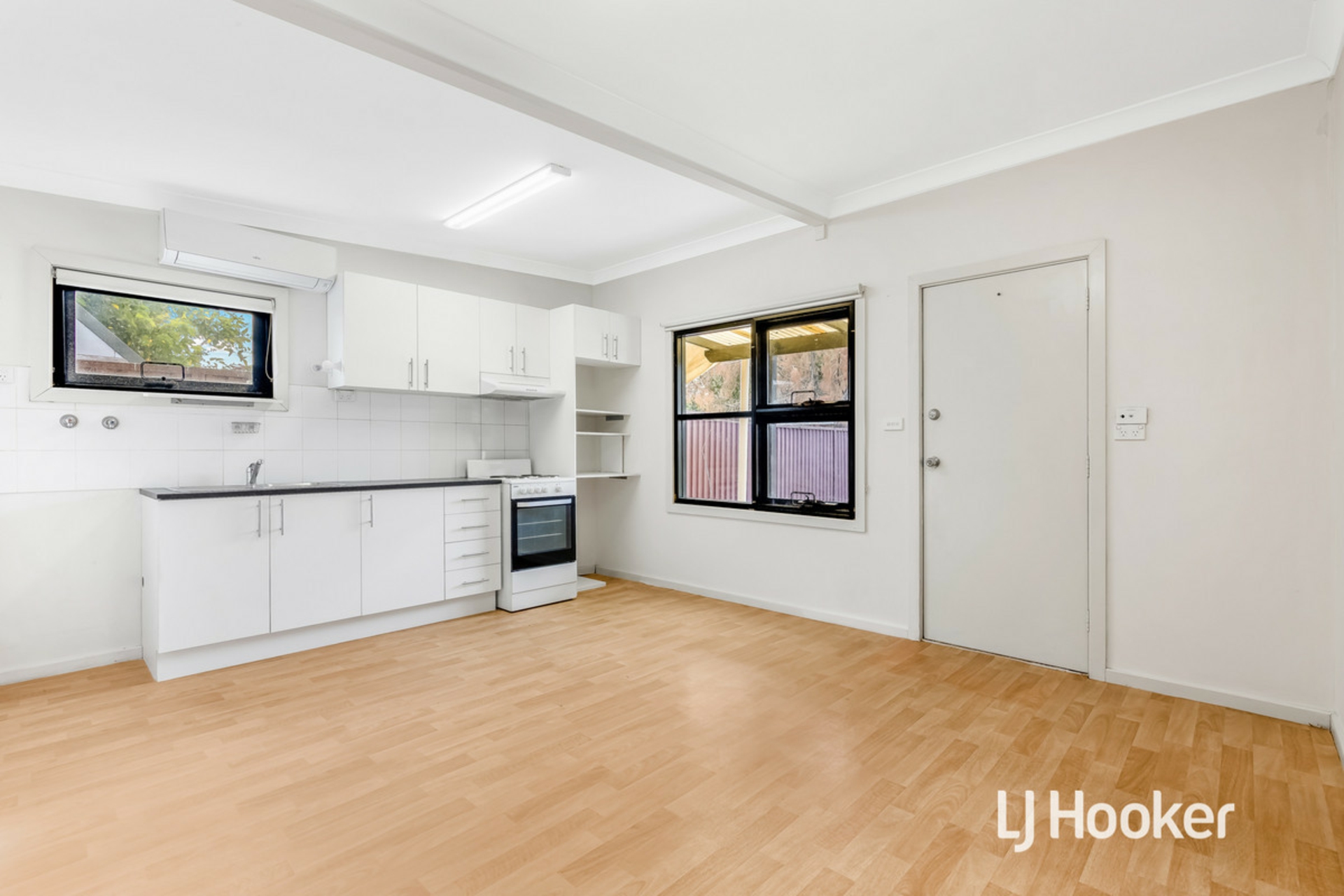 14 & 14A Railway Terrace — photo 12 of 16