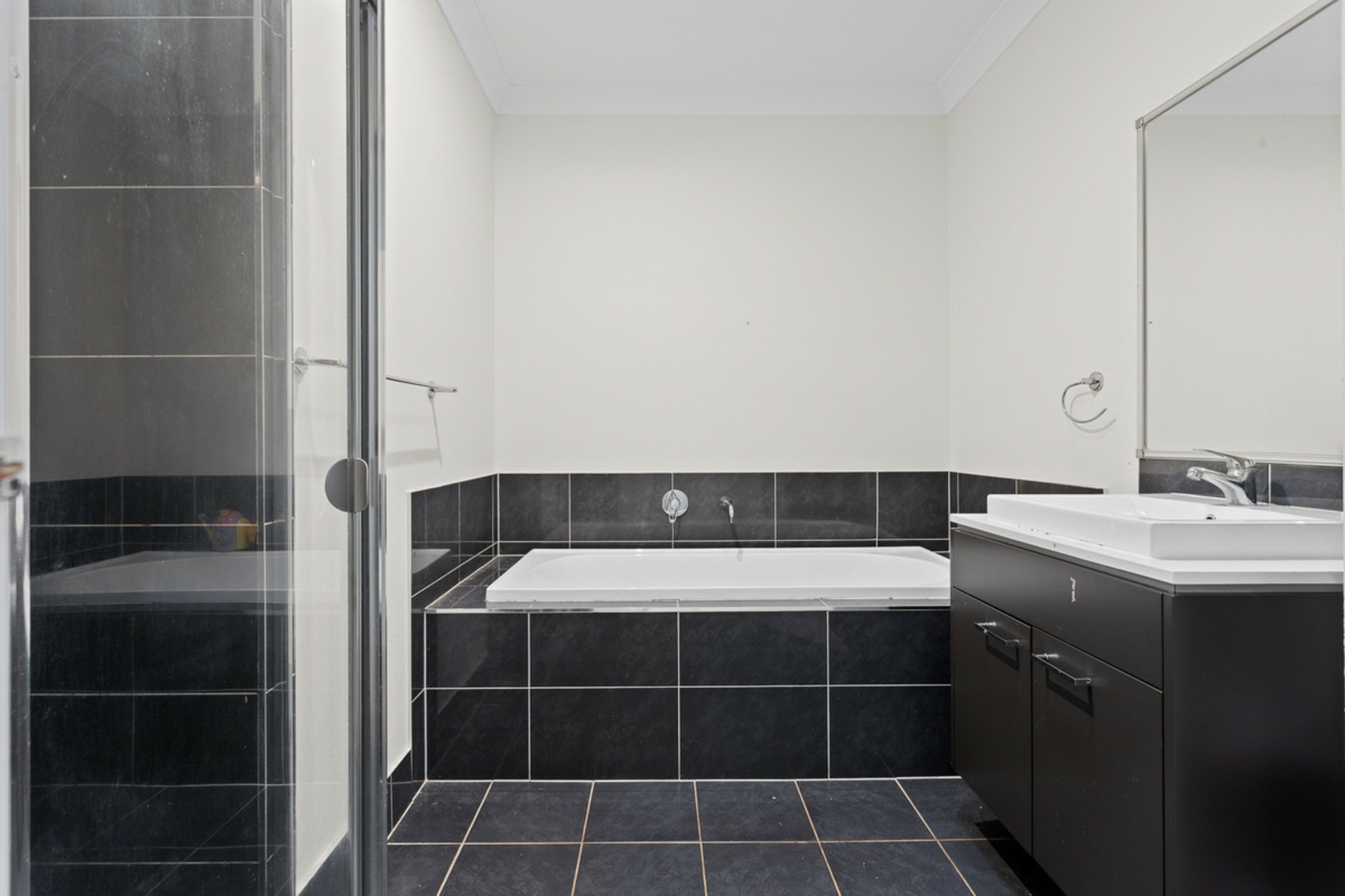 18 Northview Street — photo 10 of 12