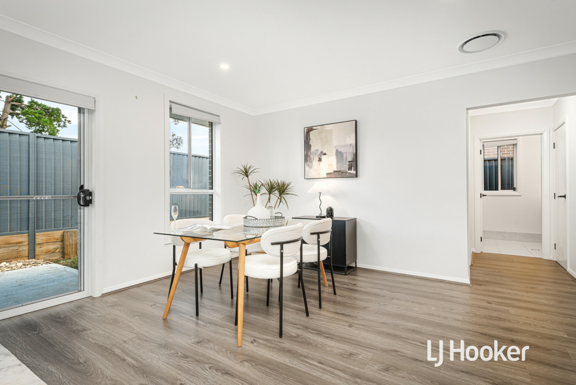 16 Mirage Street — photo 7 of 20