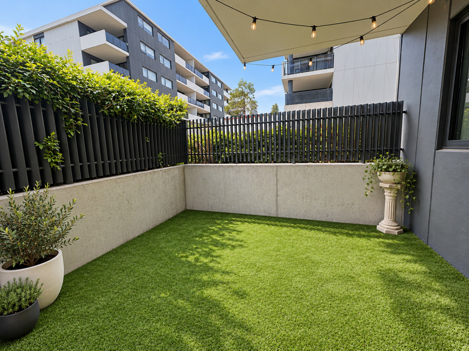 20/125B Jerralong Drive — photo 6 of 6