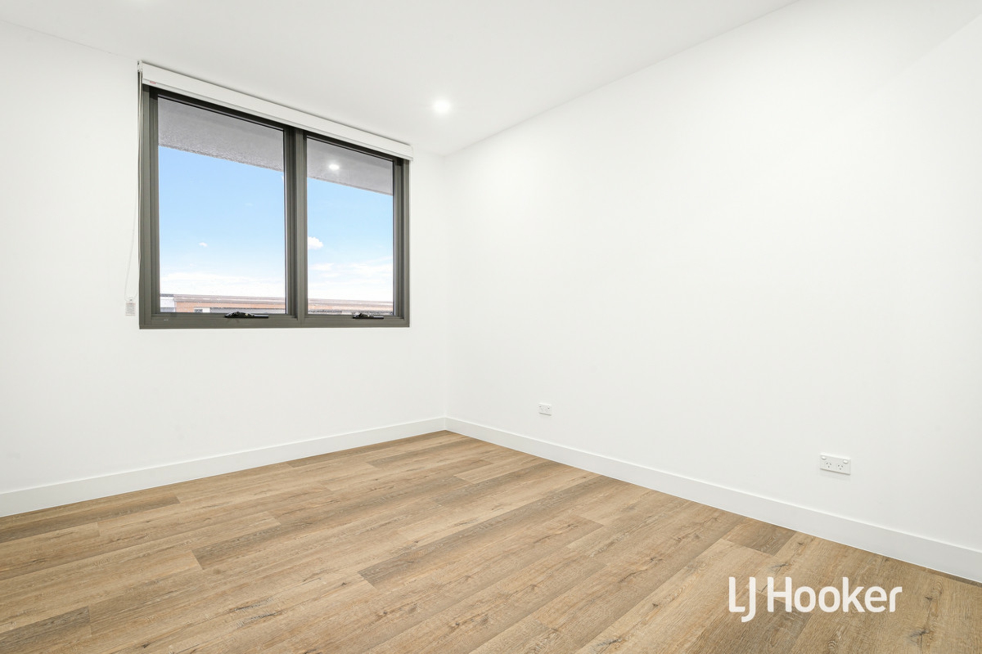 405/11 Rugby Street — photo 3 of 8