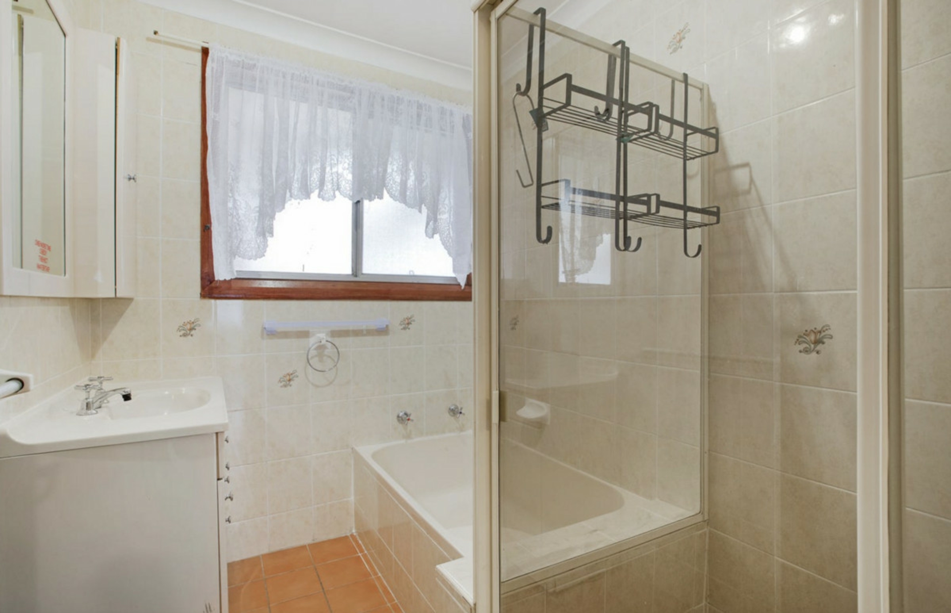 587 Windsor Road — photo 9 of 14