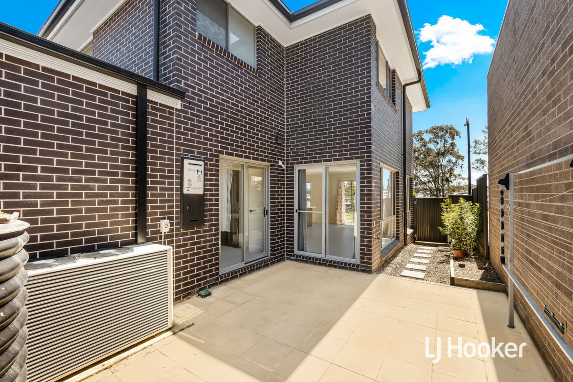 1 Denise Crescent (Grantham Farm) — photo 12 of 13
