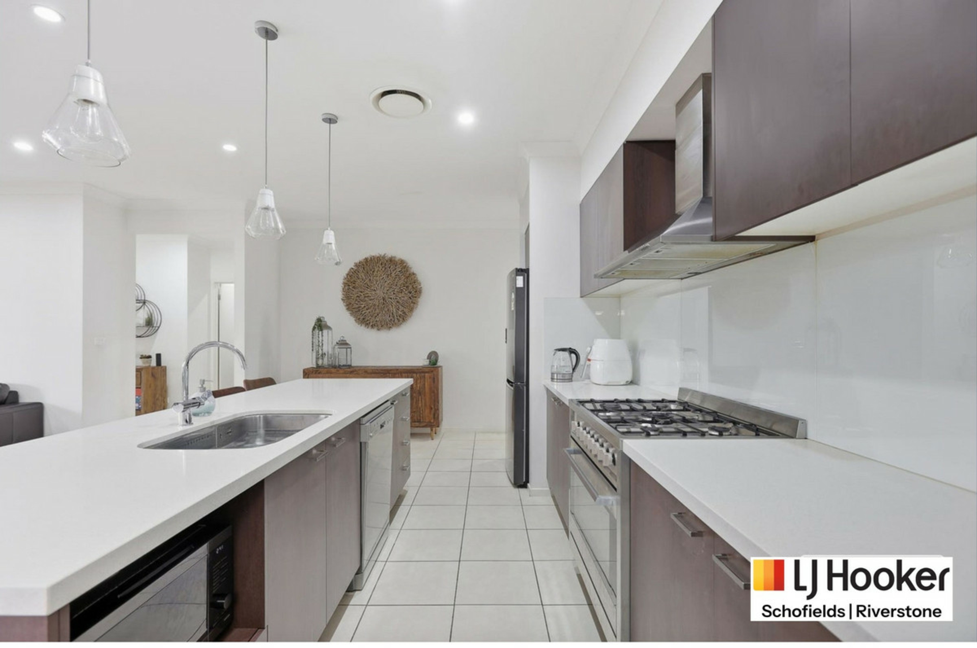 4 Oberon Street — photo 4 of 11