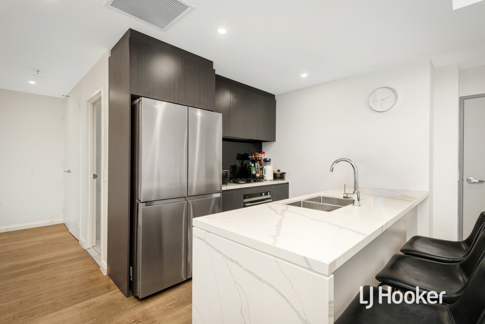 308/75A Grima Street — photo 4 of 11