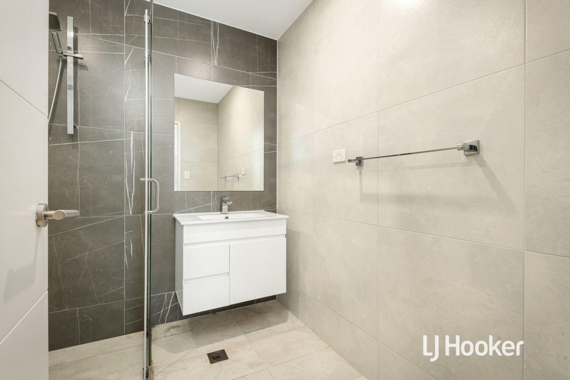 308/75A Grima Street — photo 9 of 11