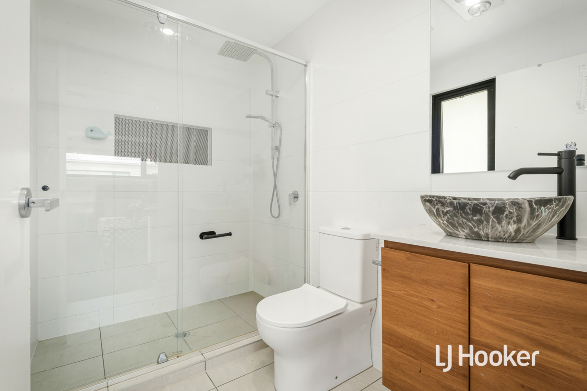 41 Hazelwood Avenue — photo 8 of 14