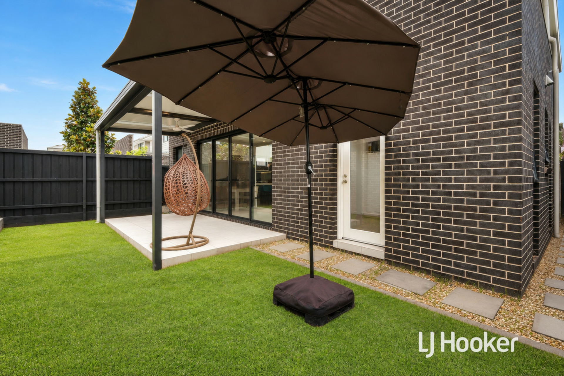 41 Hazelwood Avenue — photo 12 of 14