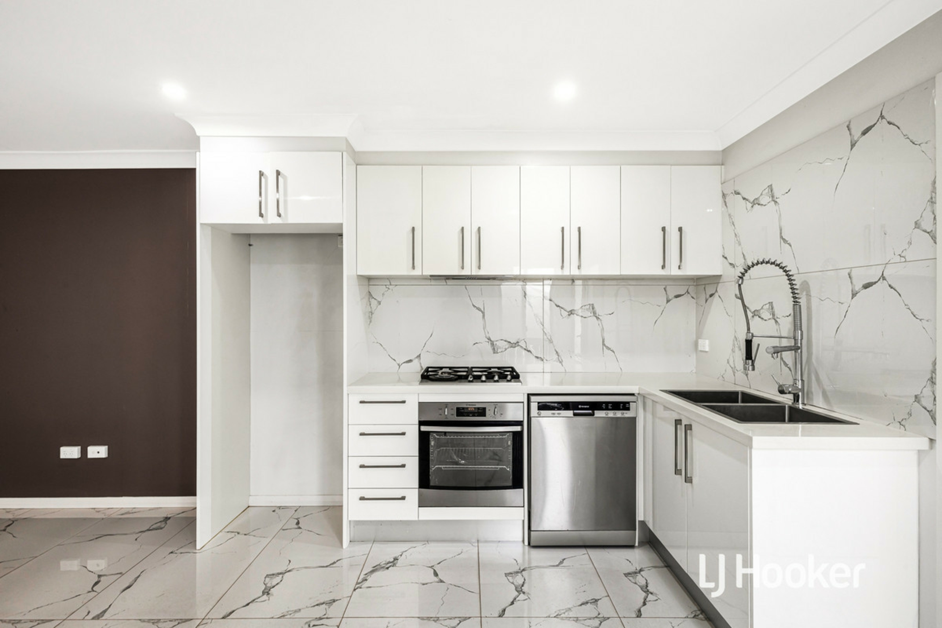 186A Stonecutters Drive — photo from LJ Hooker Schofields | Riverstone