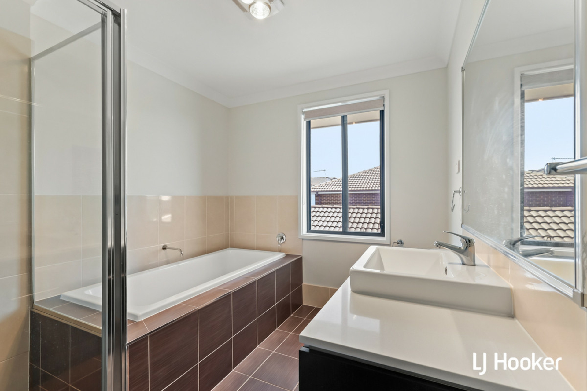 27 Taya Street — photo 6 of 8