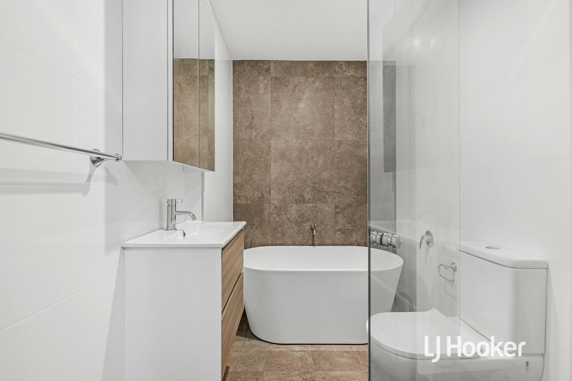 44/2 Bingham Street — photo 3 of 9