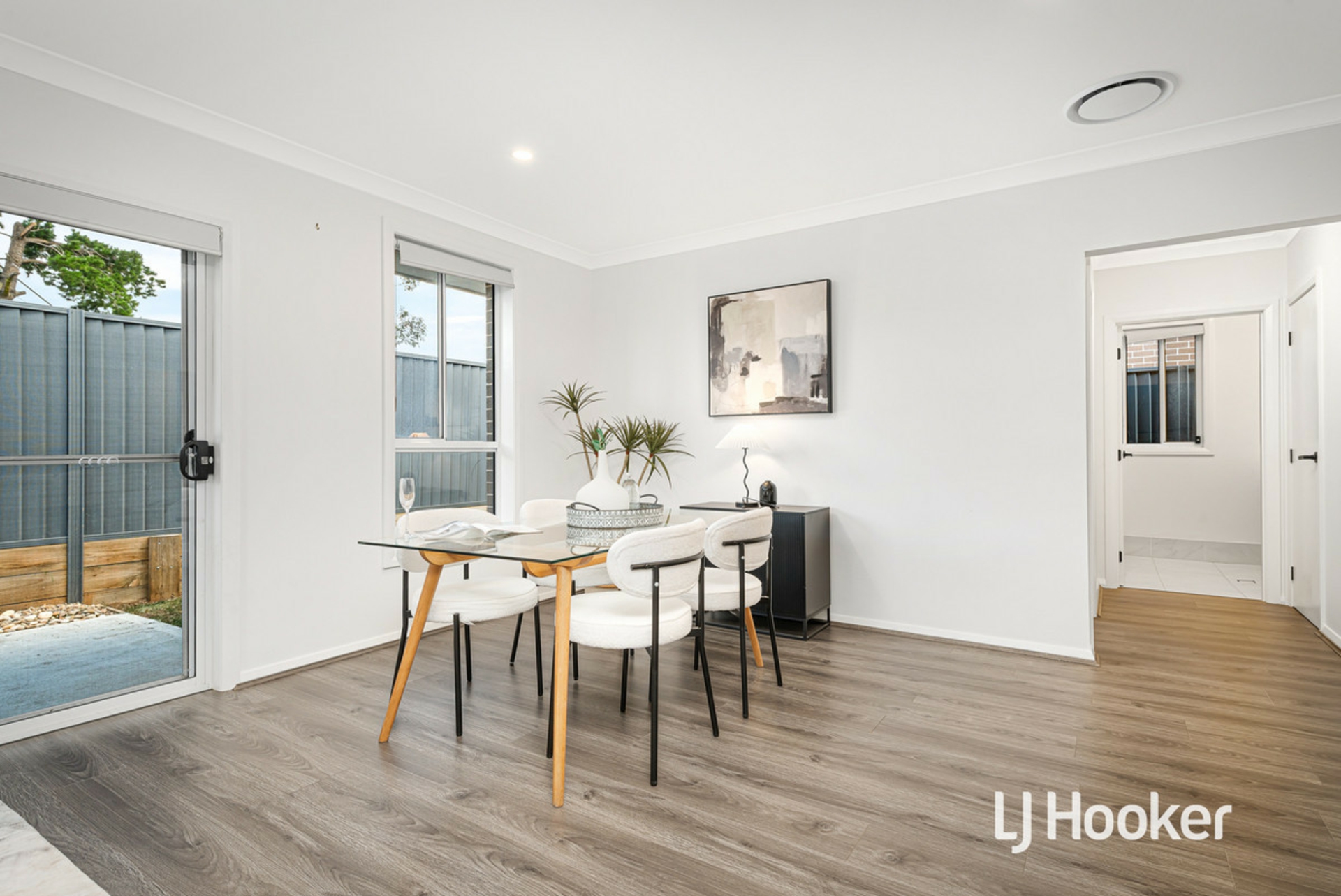 16 Mirage Street — photo 7 of 20