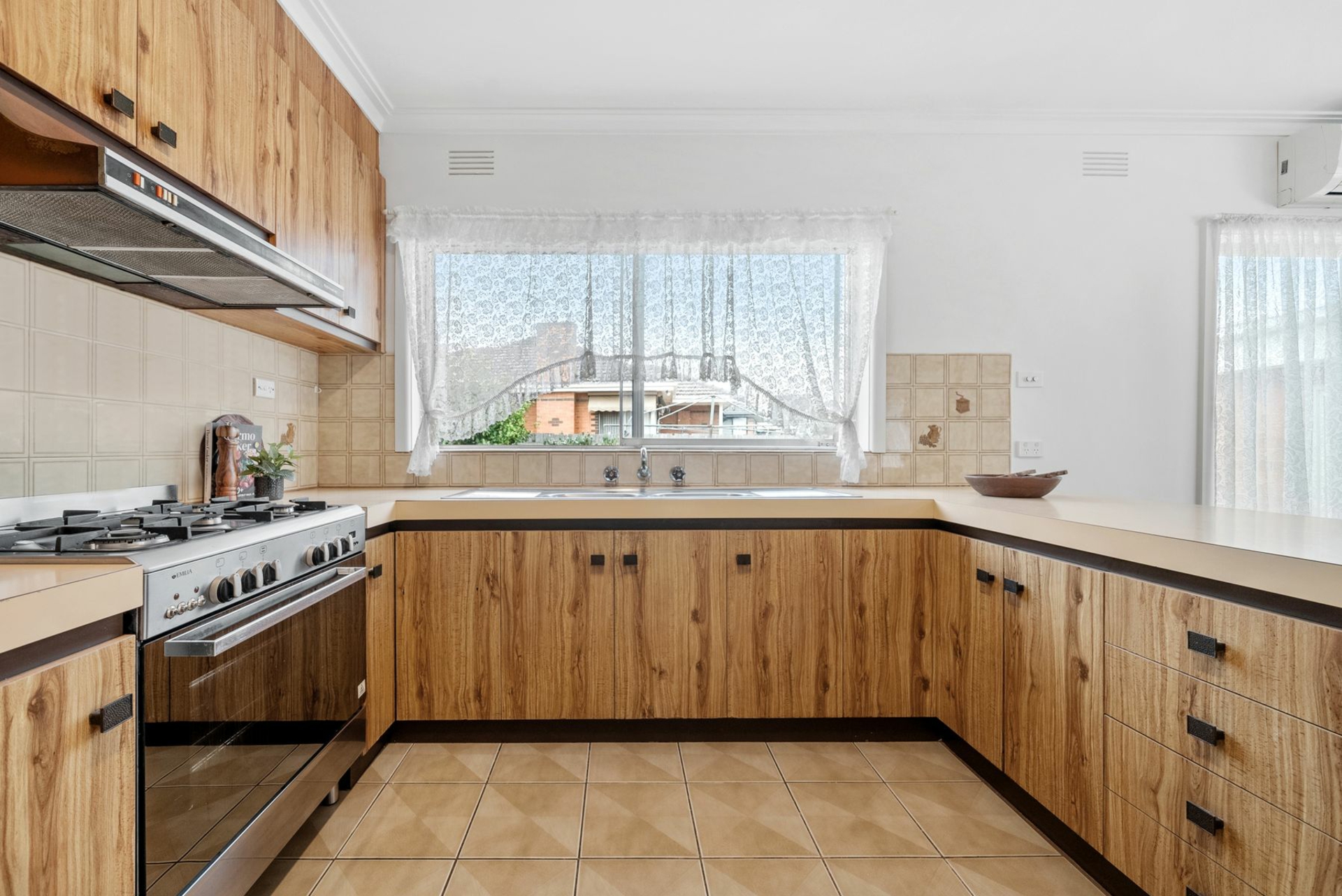 24 Sycamore Crescent Campbellfield VIC House for Sale LJ Hooker