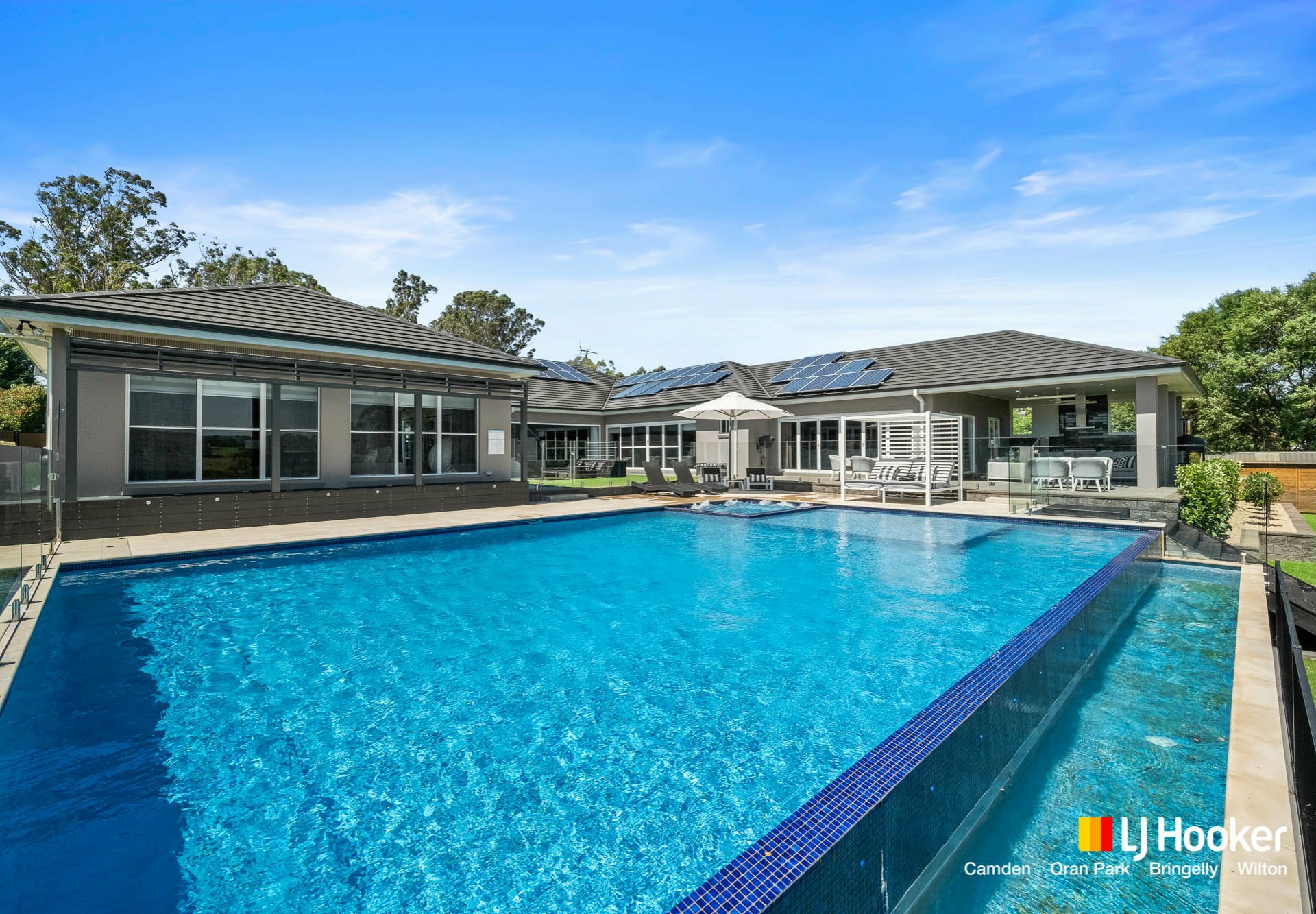41 Sunnyside Drive, ELLIS LANE