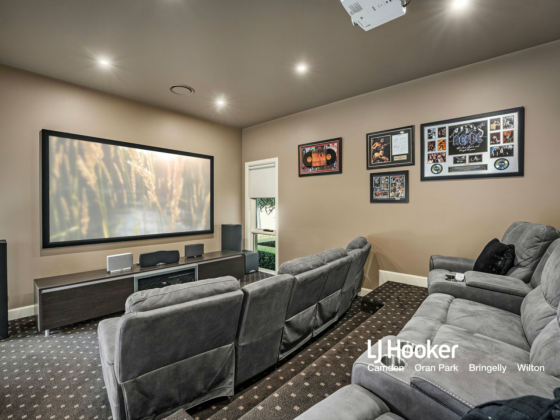 34 Cubitt Drive, DENHAM COURT