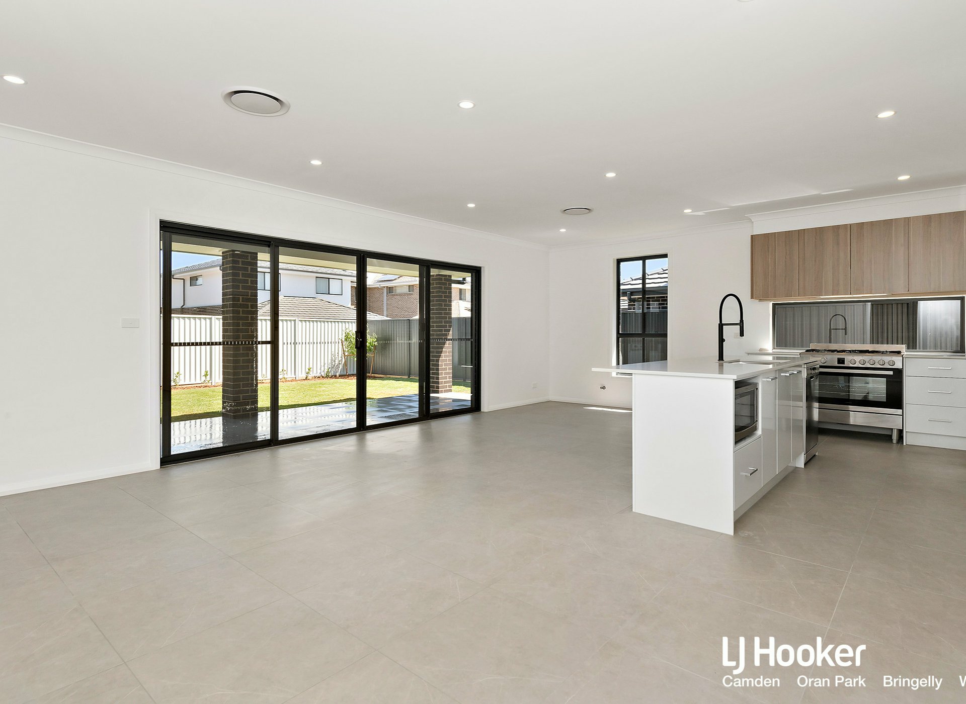 31 Burrough Street, CATHERINE FIELD