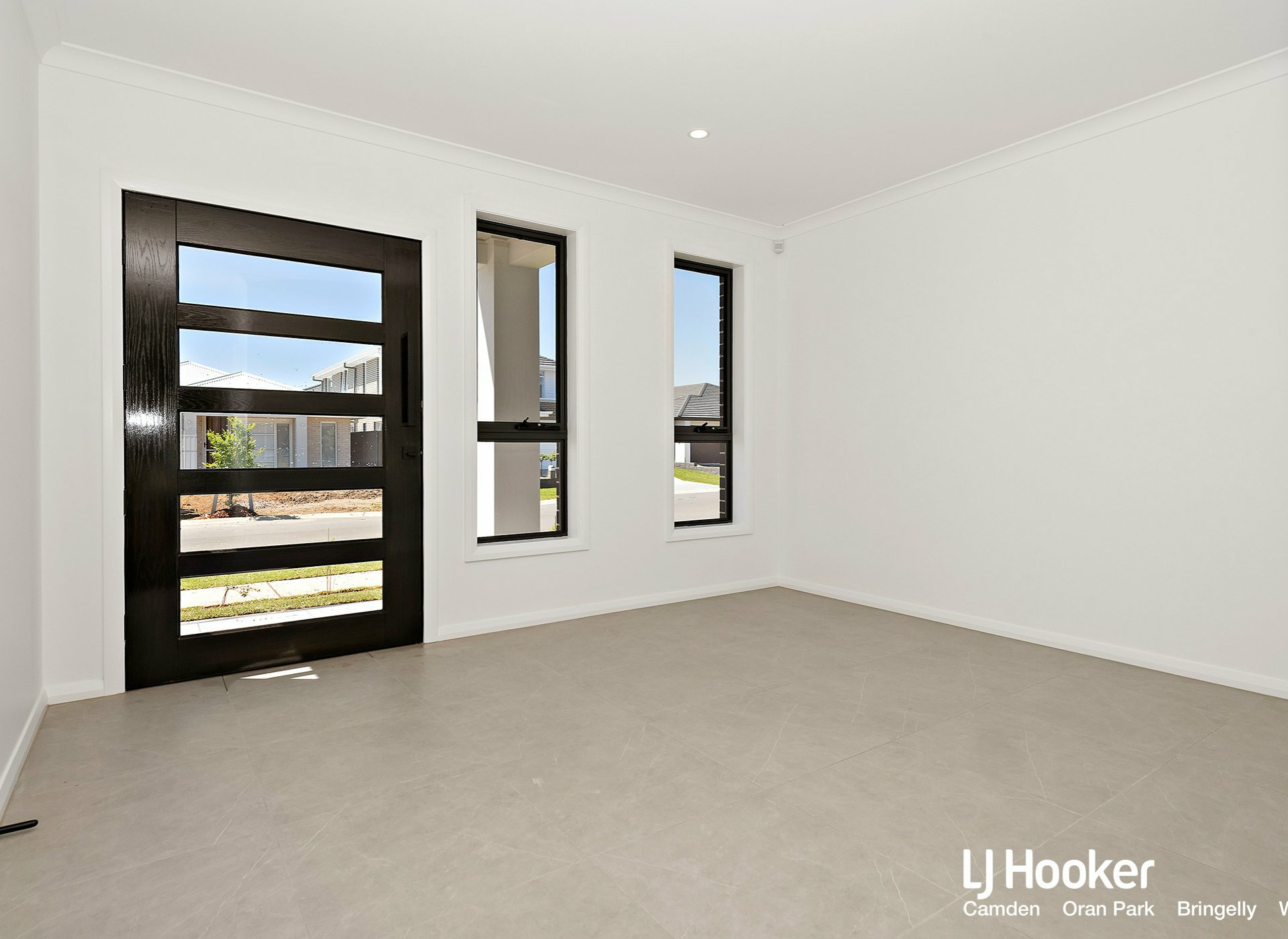 31 Burrough Street, CATHERINE FIELD