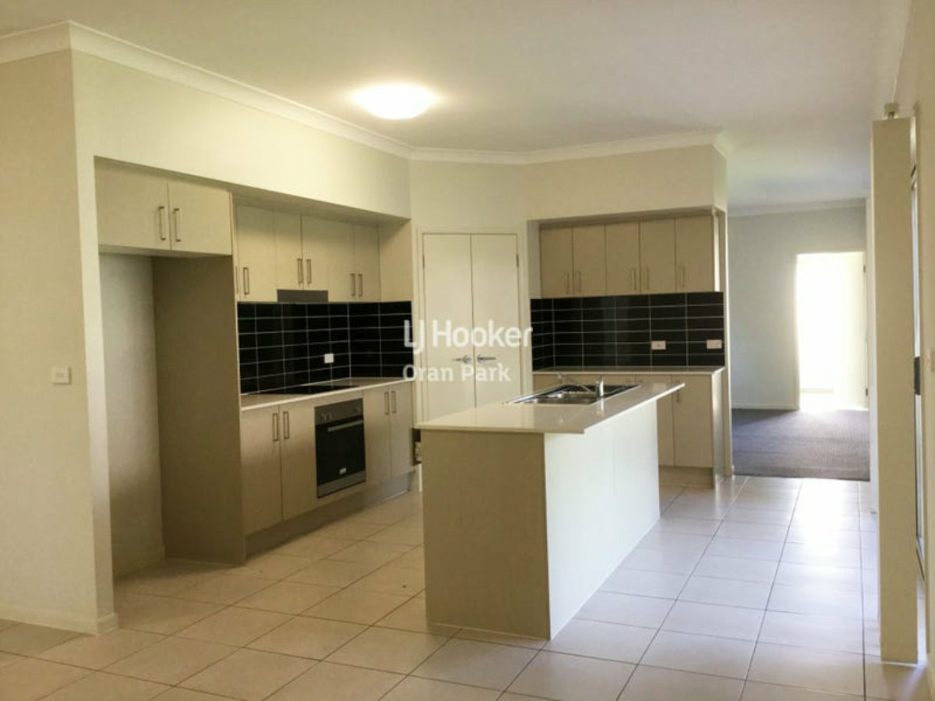 20 Leeds Street, ORAN PARK