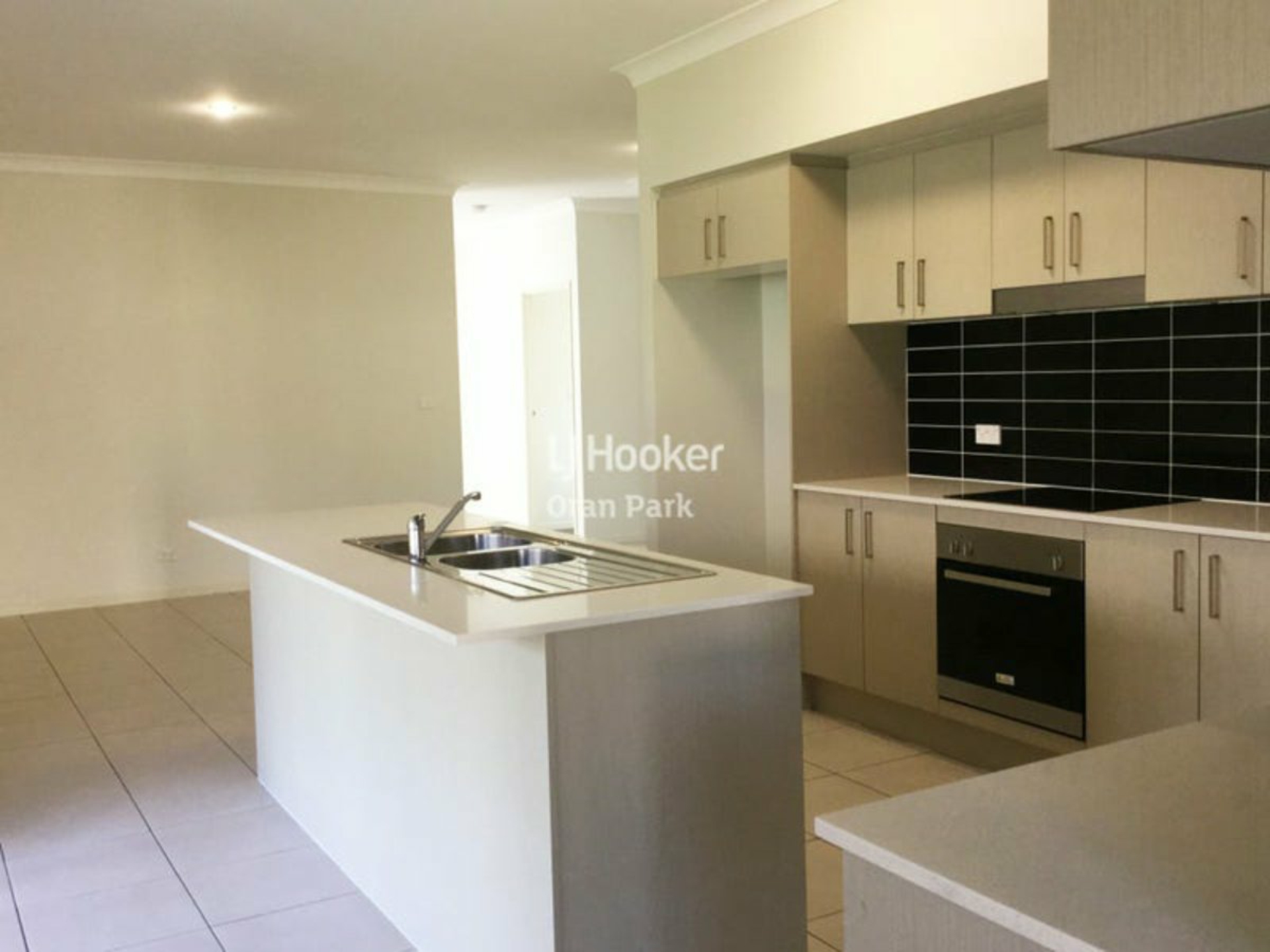 20 Leeds Street, ORAN PARK
