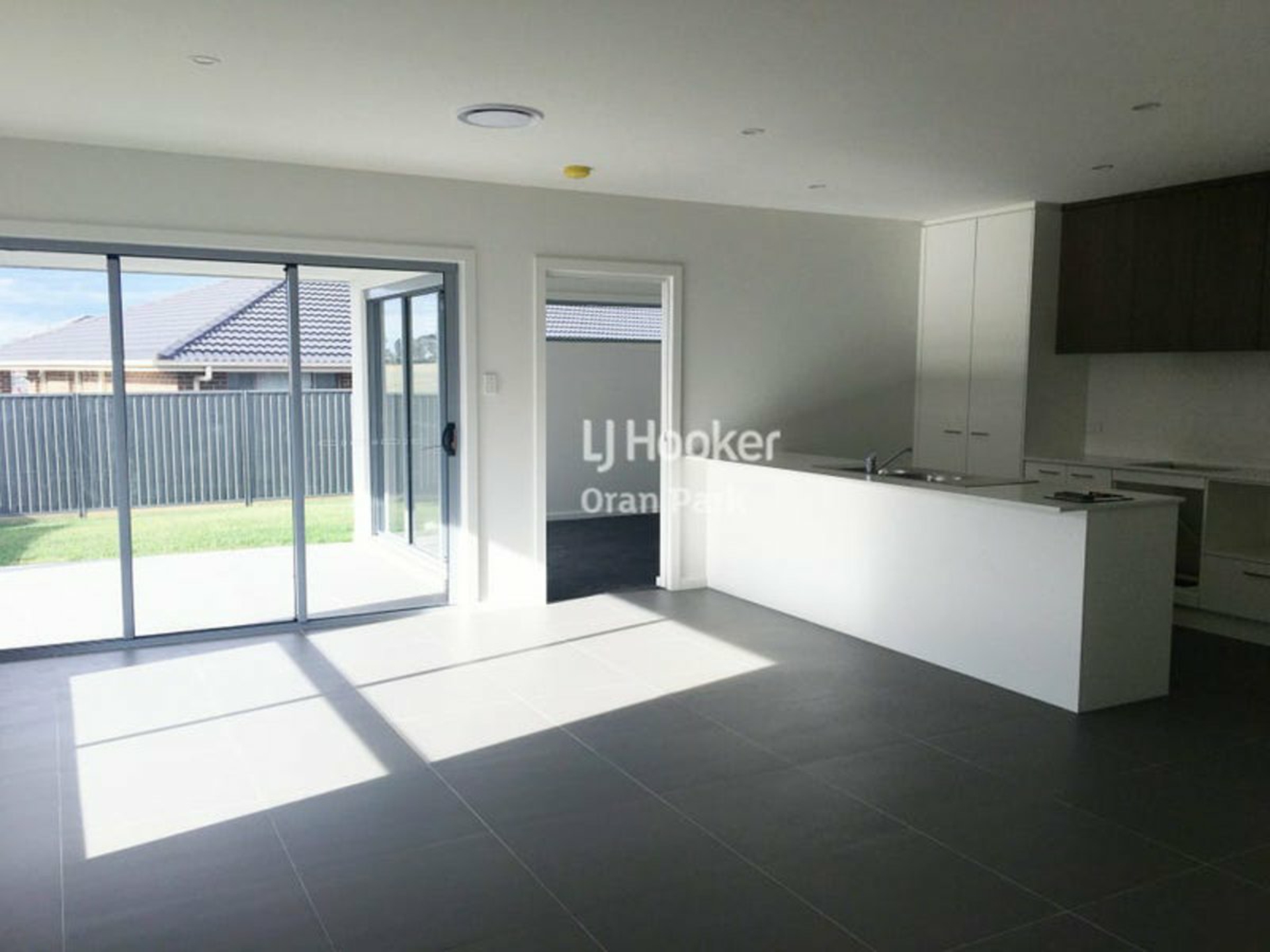 4 Sowerby Street, ORAN PARK