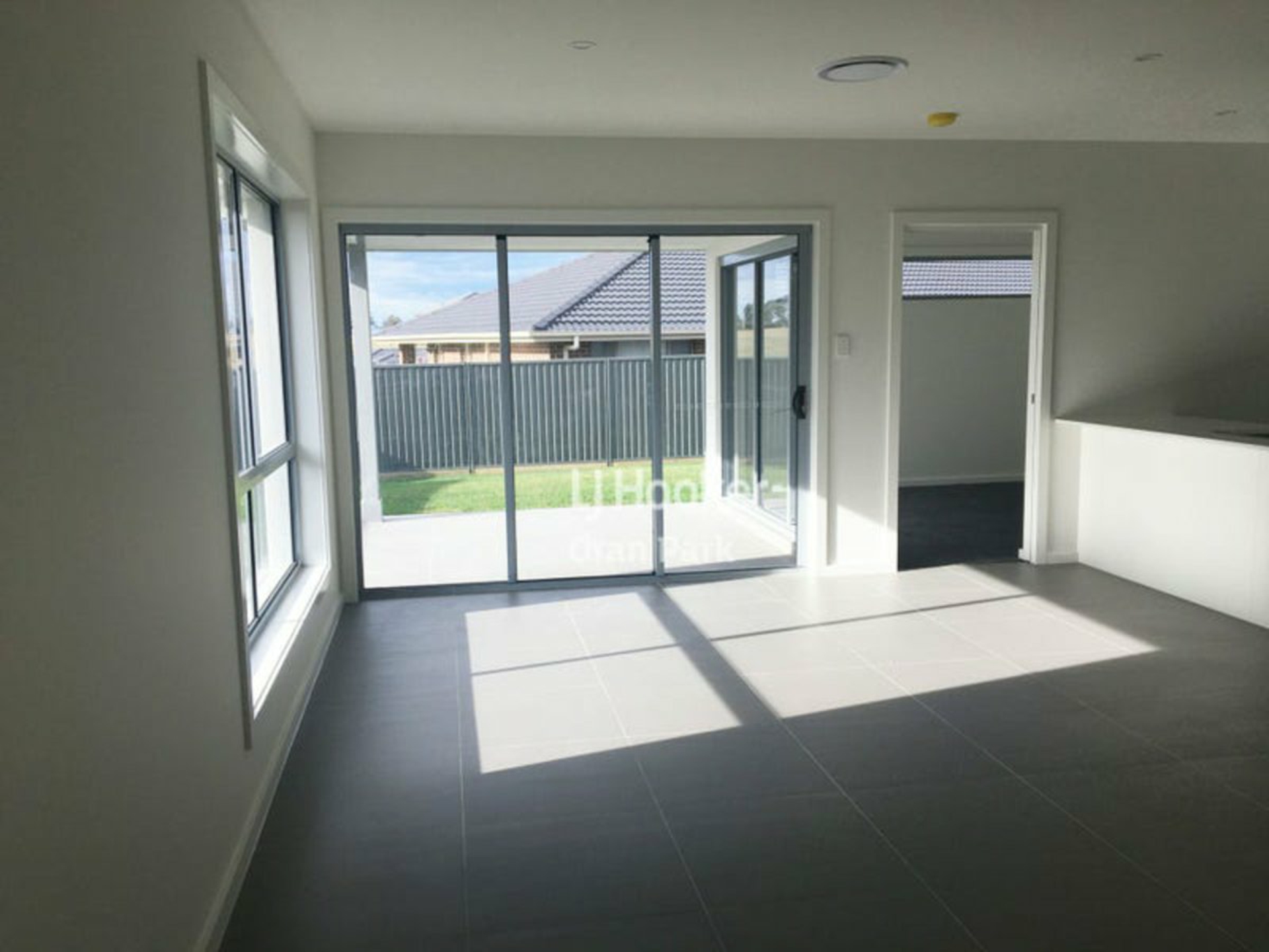 4 Sowerby Street, ORAN PARK