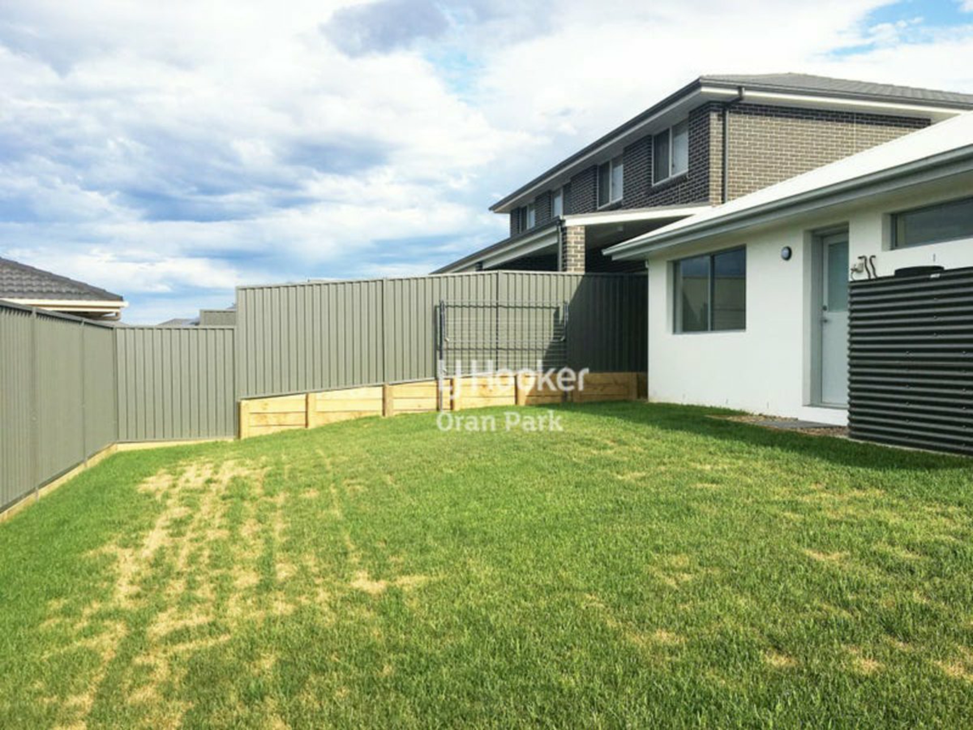 4 Sowerby Street, ORAN PARK