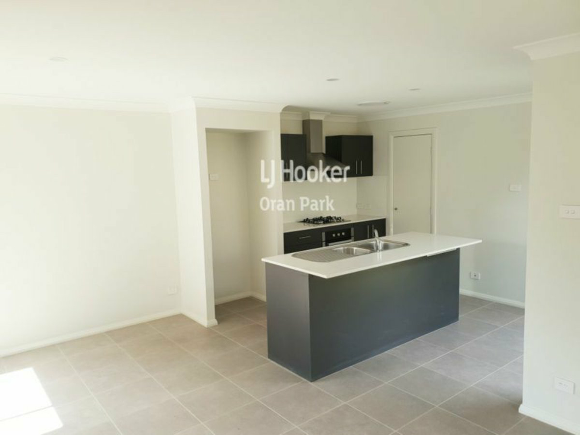 69 Central Avenue, ORAN PARK