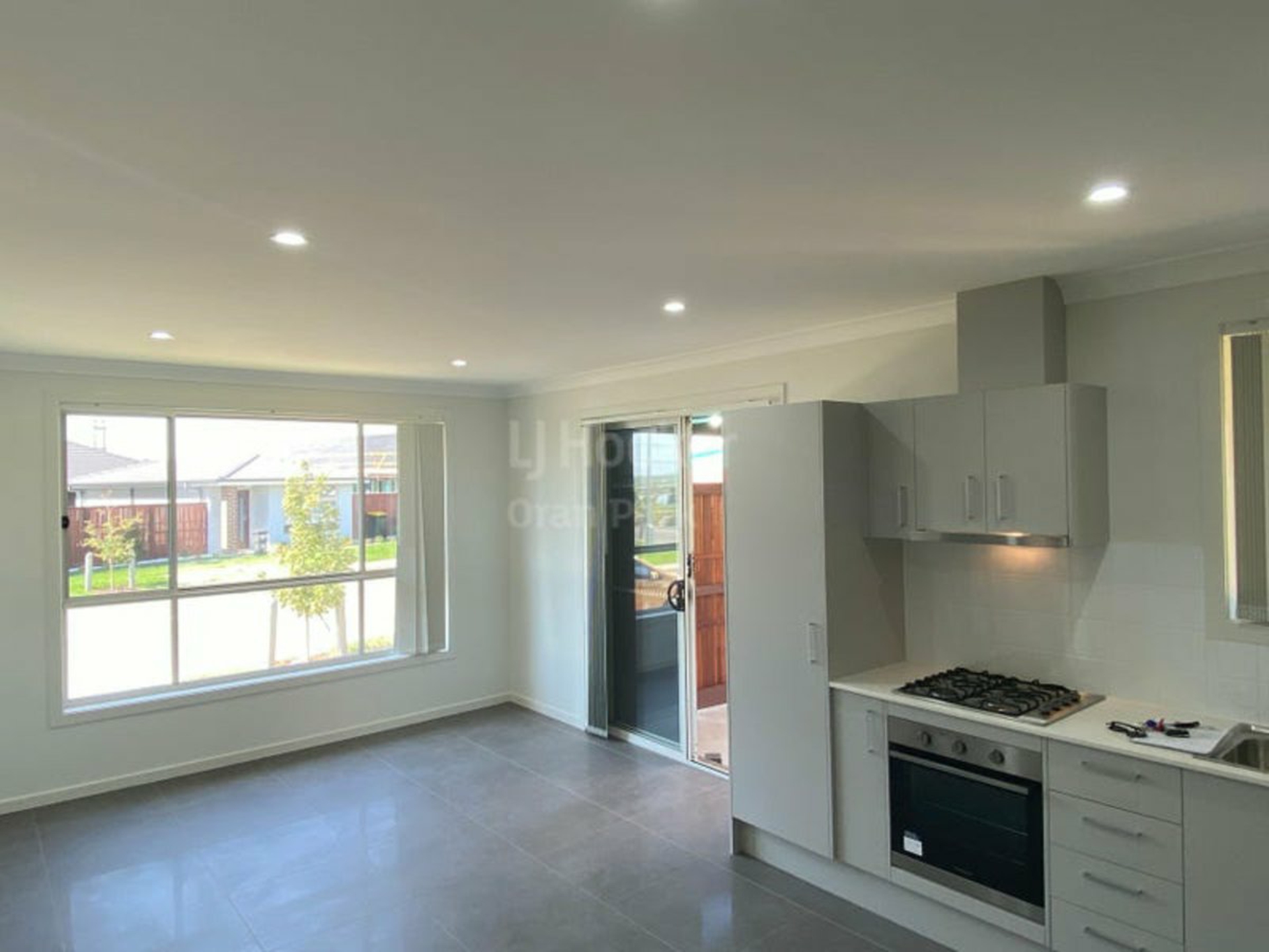 17B Fleece Loop, ORAN PARK