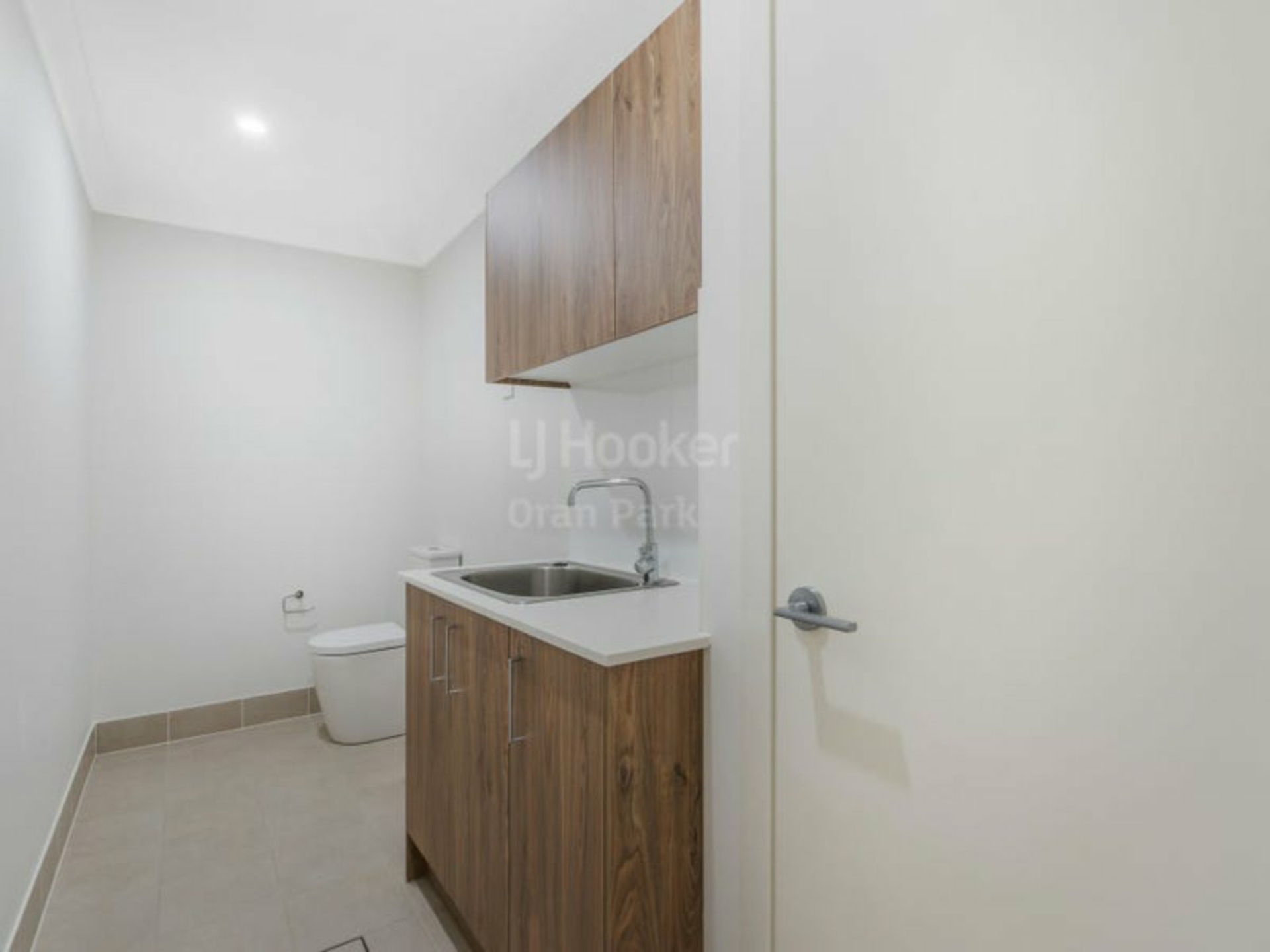 26 Podium Way, ORAN PARK