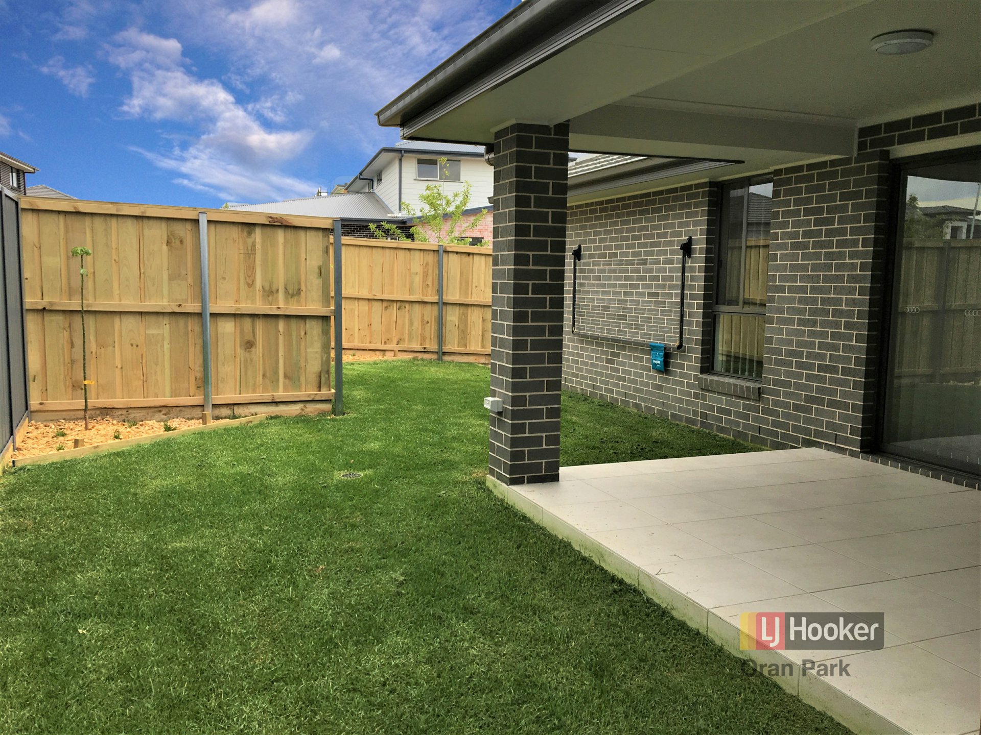 14 Hinton Loop, ORAN PARK