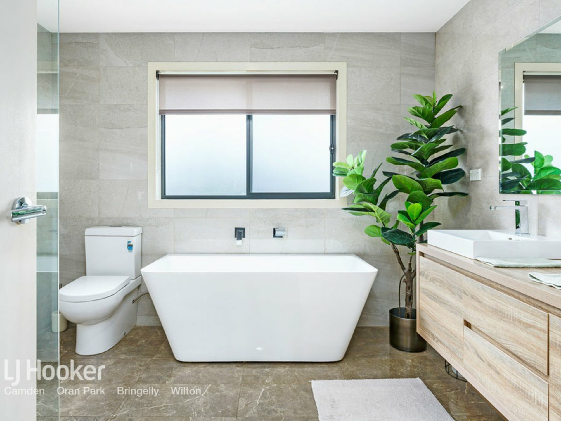 4 Cryptandra Street, DENHAM COURT