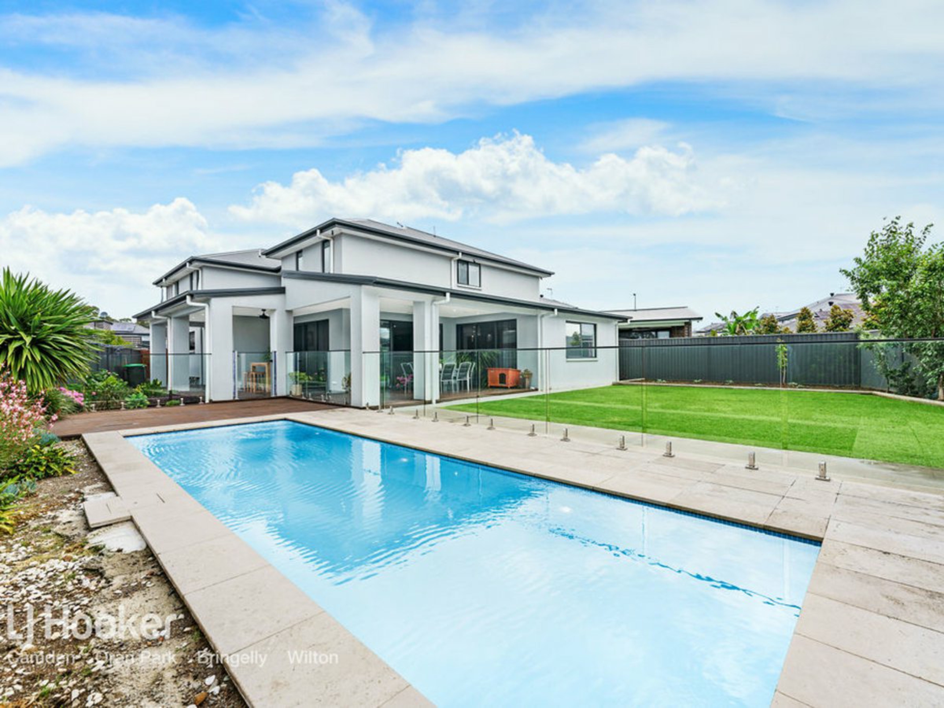 4 Cryptandra Street, DENHAM COURT