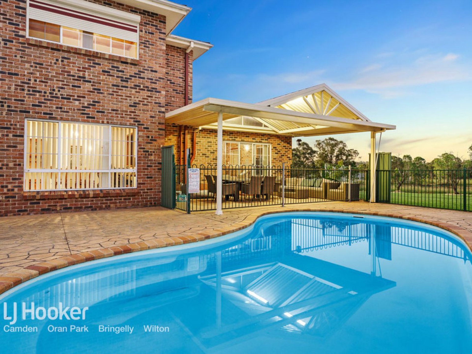 34 Colonel Pye Drive, COBBITTY