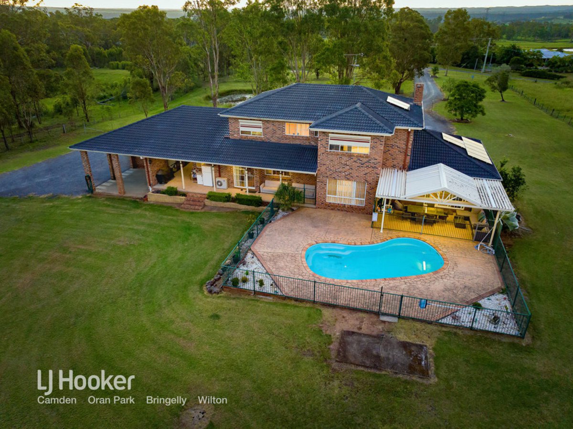 34 Colonel Pye Drive, COBBITTY