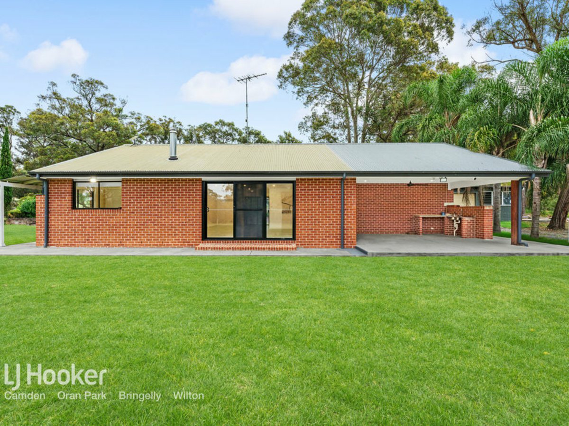 140 Rapleys Loop Road, WEROMBI