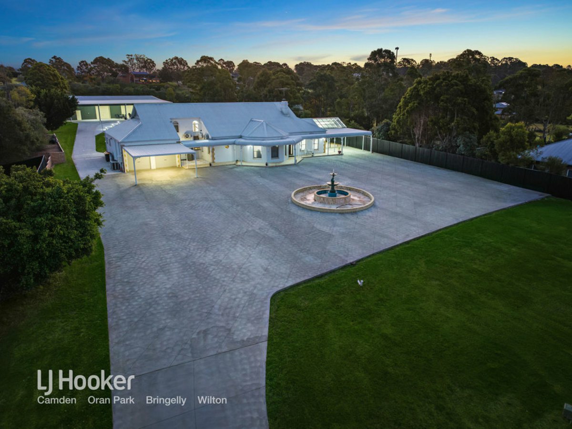 115 Huntingdale Drive, DENHAM COURT