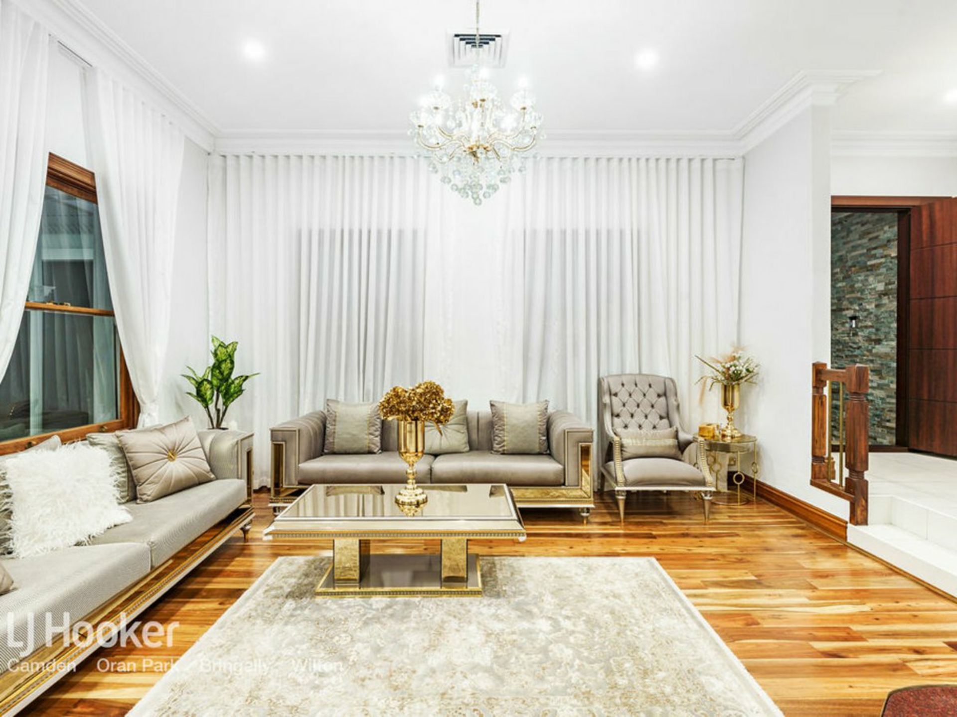 115 Huntingdale Drive, DENHAM COURT