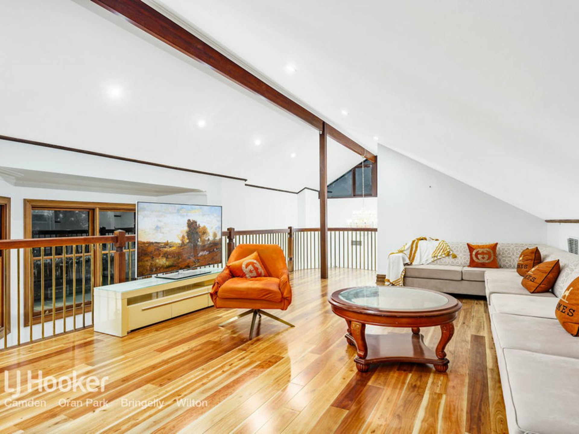 115 Huntingdale Drive, DENHAM COURT