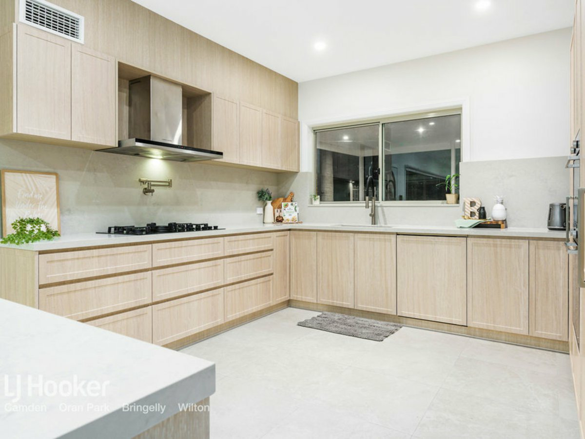 9 Gowan Place, DENHAM COURT