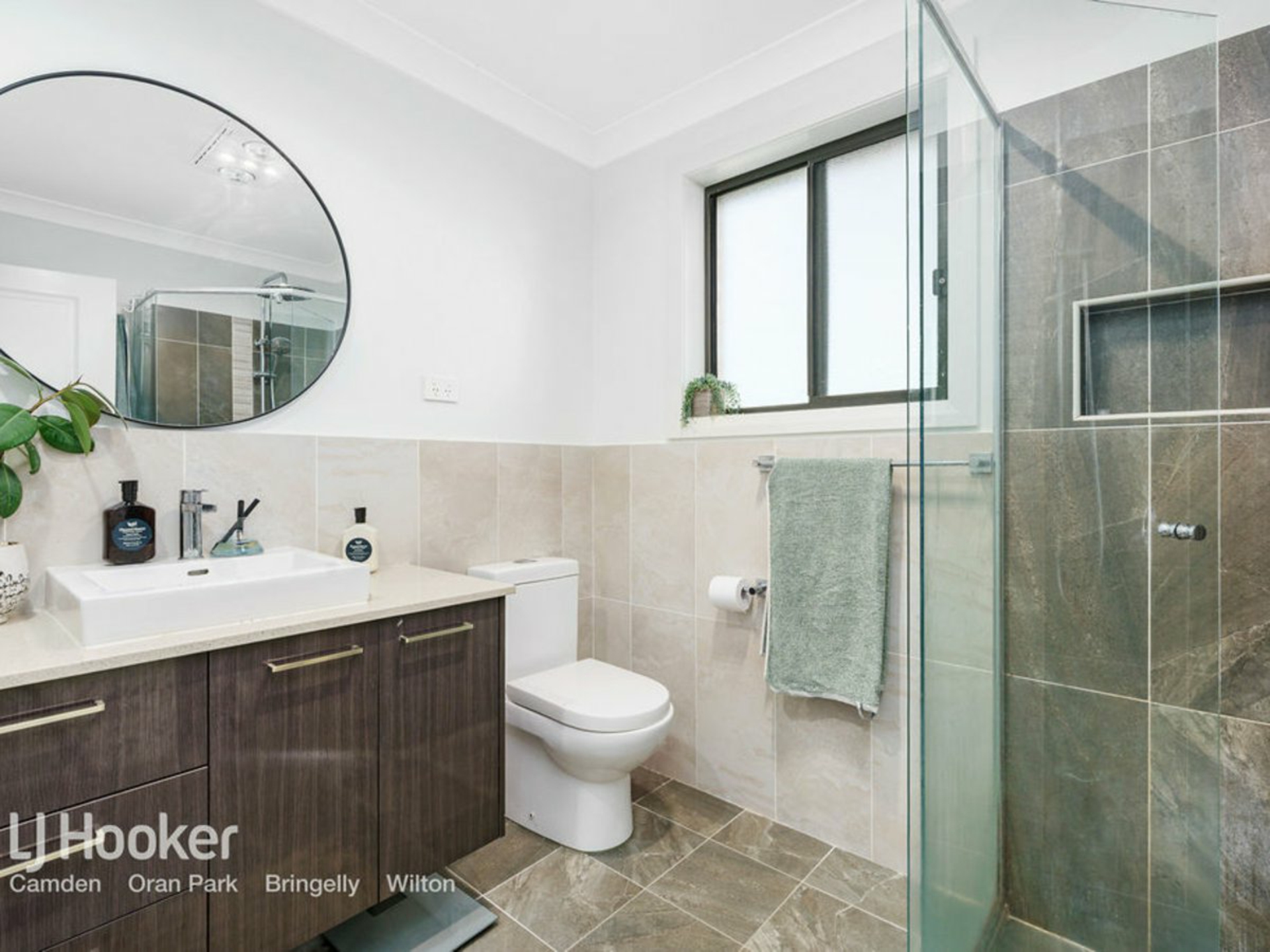 180 McKee Road, THERESA PARK